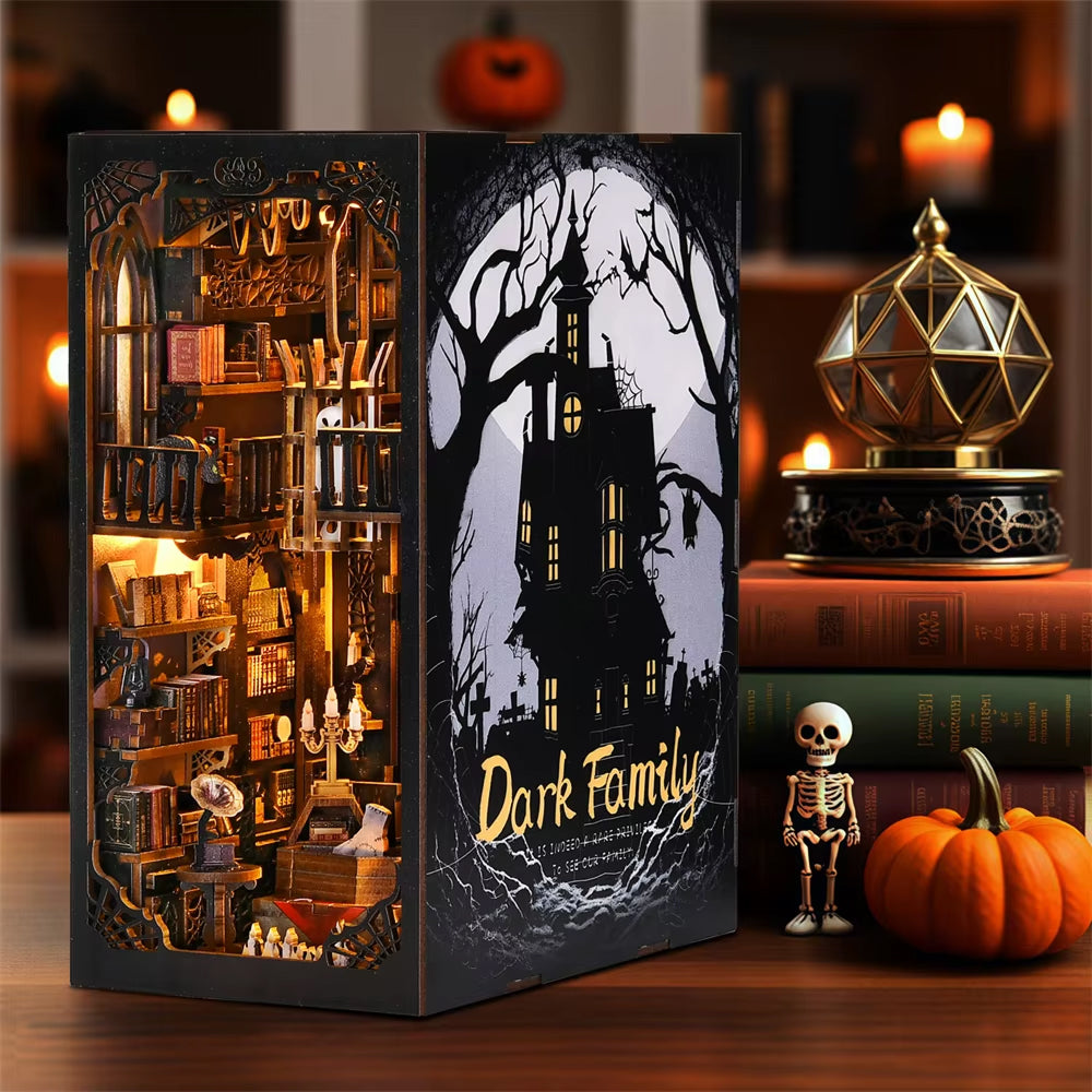 Manoir Dark Family - Book Nook